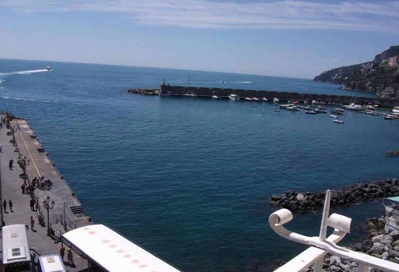 هتل Holidays Baia D'Amalfi