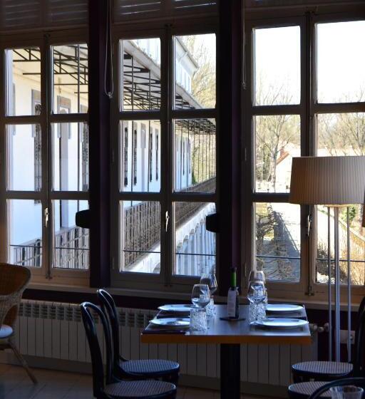 ホテル La Castellana   Habitaciones Y Desayuno