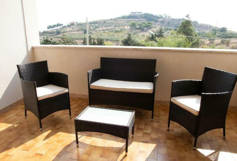 تختخواب و صبحانه Casa California