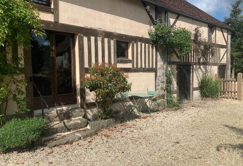 مبيت وإفطار Le Bas Chesnay Chambres D Hotes Domfront En Poiraie
