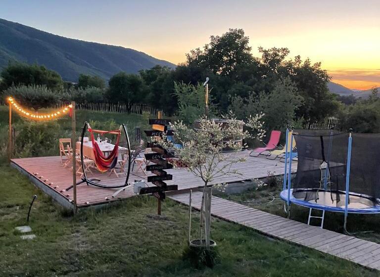 פנסיון Cabana Chalet Transylvania