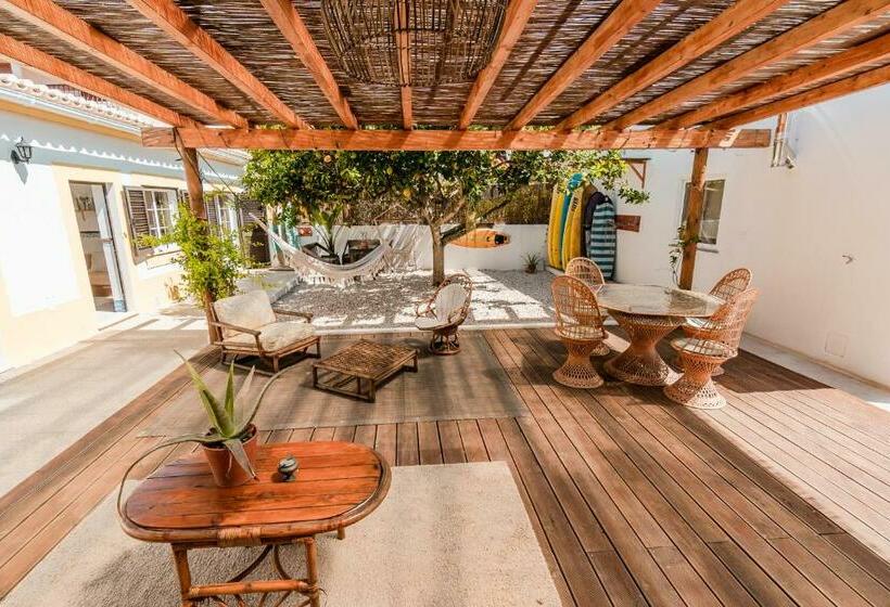 פנסיון Lemontree Eco Surfhouse