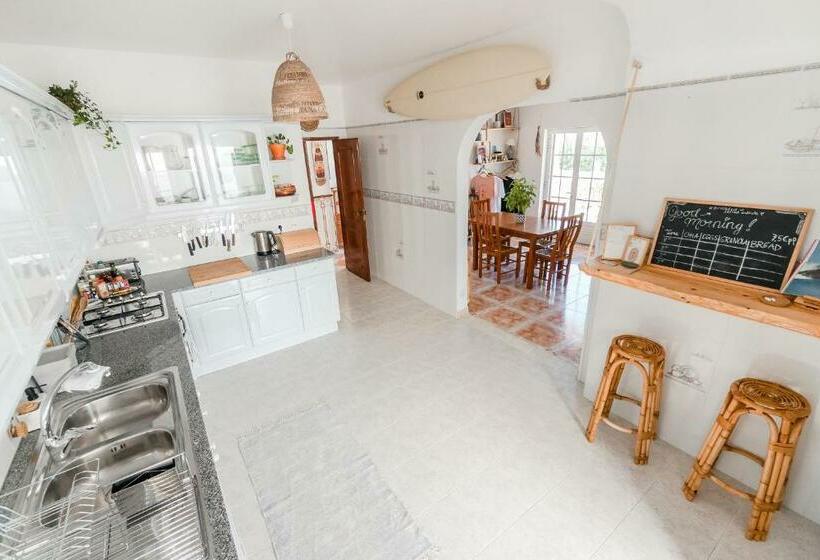 פנסיון Lemontree Eco Surfhouse