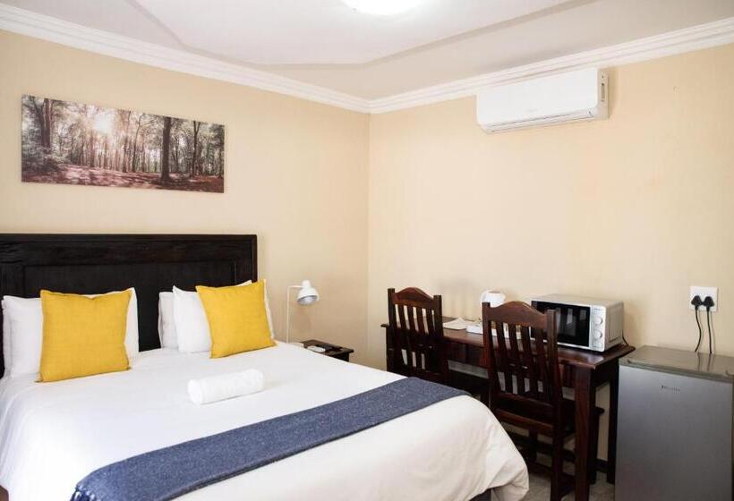 פנסיון M N M Guesthouse Polokwane Central