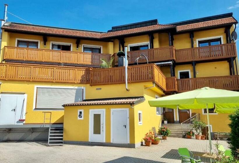 민박 Bäckerei & Pension Seegerer