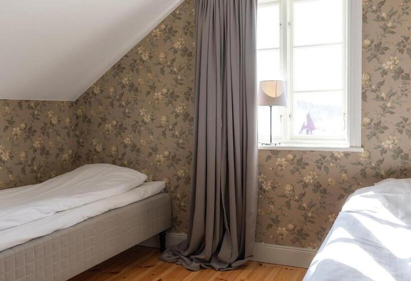 فندق Bergs Gård & Hållsvikens Gård