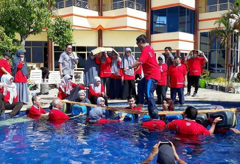 Bukit Kenari Hotel & Restaurant