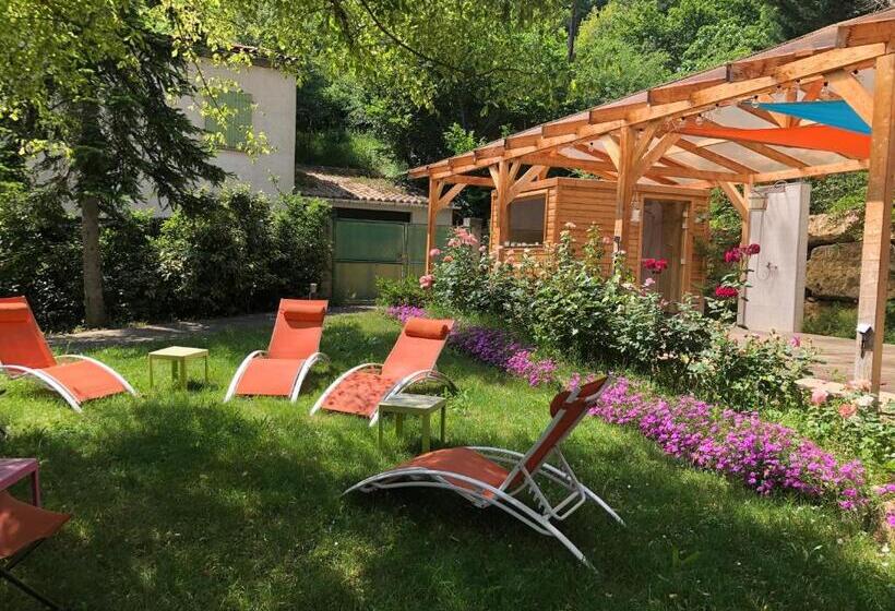 膳宿费 La Vie En Roses