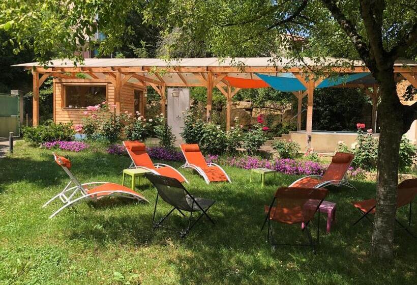 膳宿费 La Vie En Roses