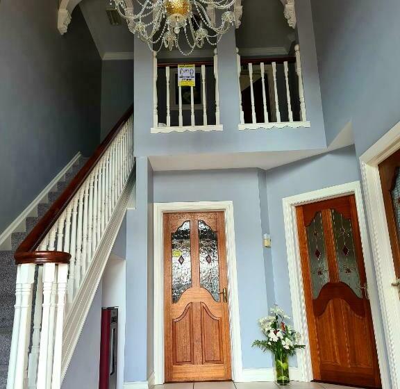 Archmor House B&b