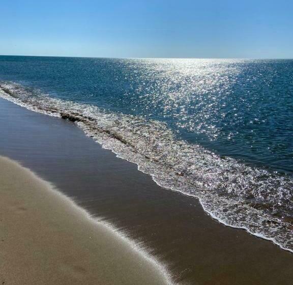 ベッドアンドブレックファースト Blue Diamond Room