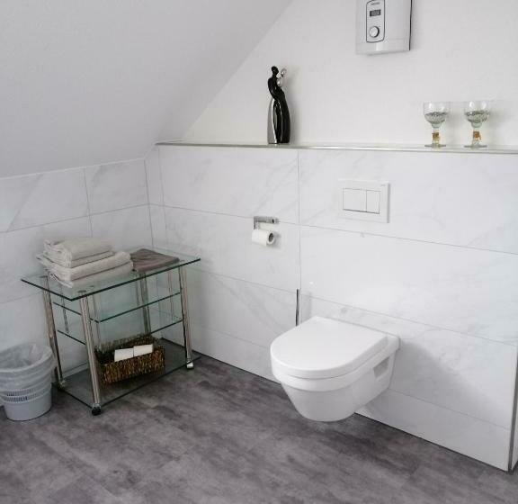 ベッドアンドブレックファースト Weingut Licht Stadtfeld