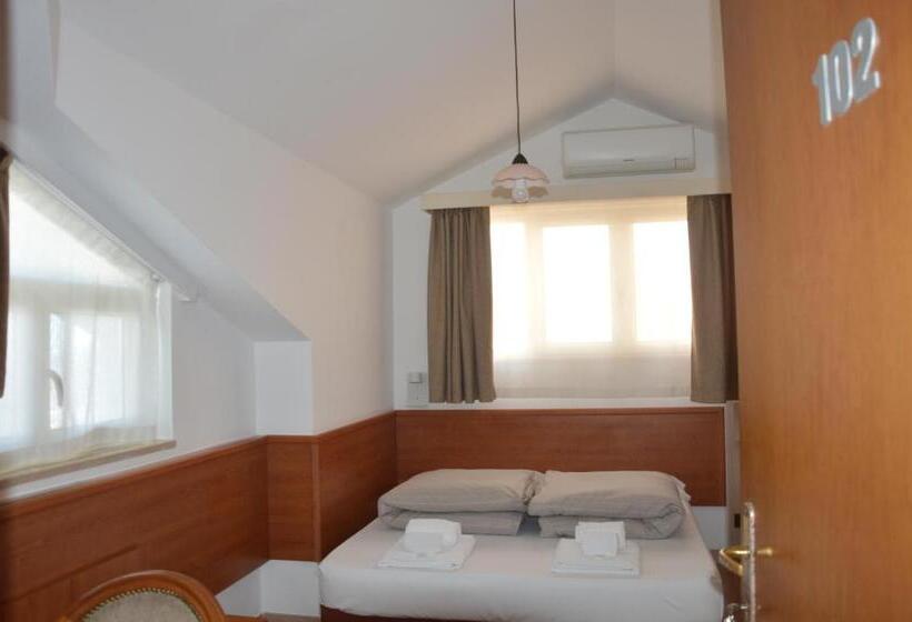 فندق Isolabella