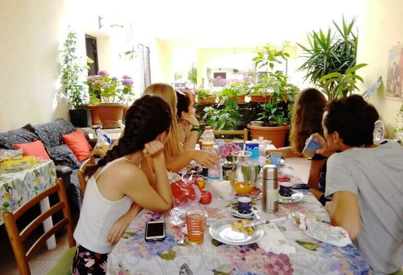 פנסיון Vivere In Famiglia