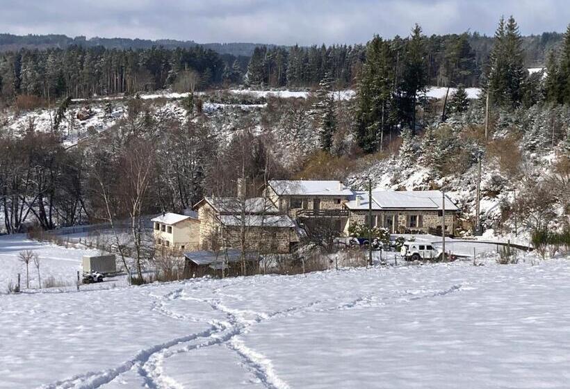 민박 Moulin Des Comtes   Chambre Les Rochers
