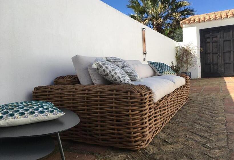 ベッドアンドブレックファースト Villa De La Luz Luxury Guesthouse