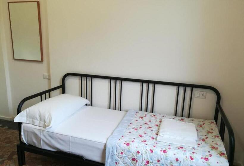 پانسیون Venice View Guesthouse