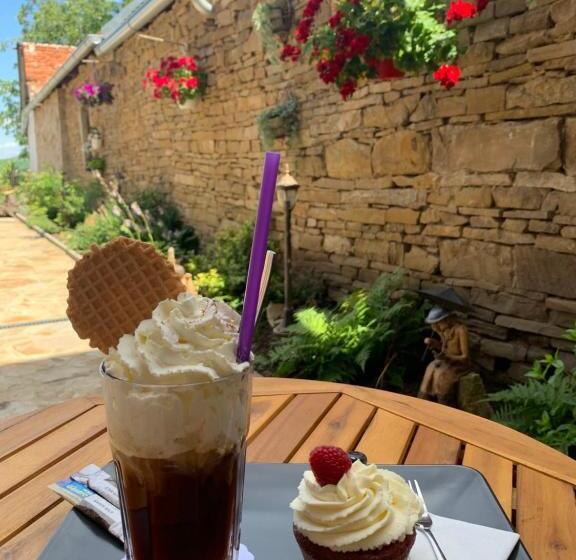 ペンション Café De La Crème