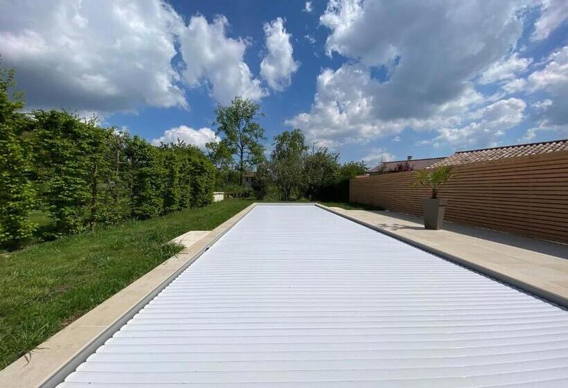 ペンション Château De Chatenay   Macon