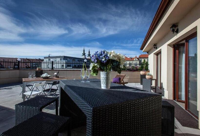 پانسیون Penzion A Restaurace Feldsberg