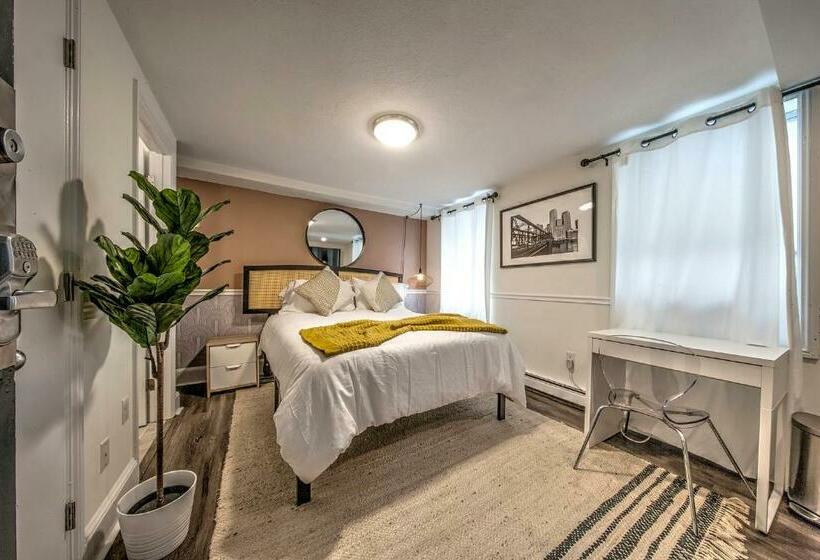 Good Hotels Boston
