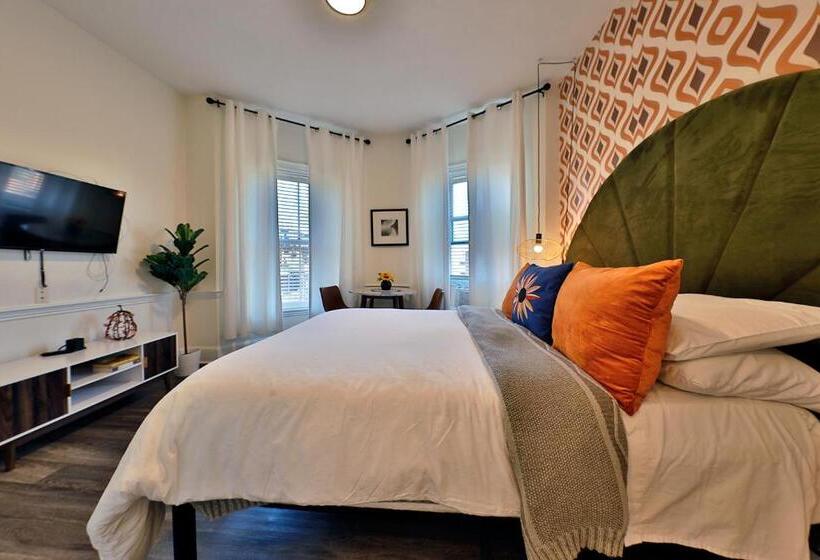 Good Hotels Boston