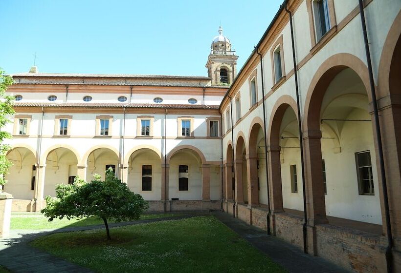 הוסטל Antico Convento San Francesco