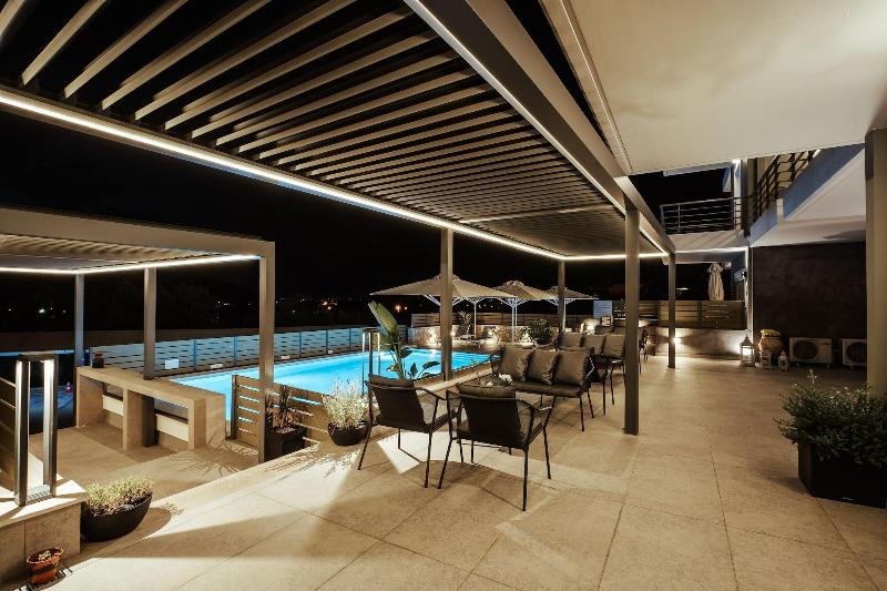 Andrew S Luxury Residence