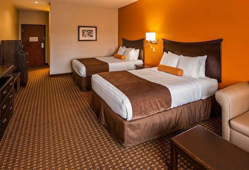 בית מלון כפרי Best Western Plus Circle Inn