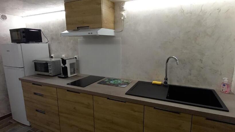 ベッドアンドブレックファースト Chambre D Hôte Chez Nathalie & Roland