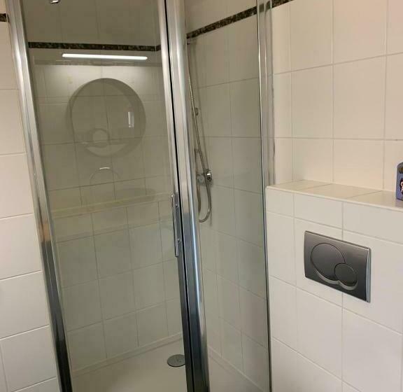 Bed And Breakfast Goes