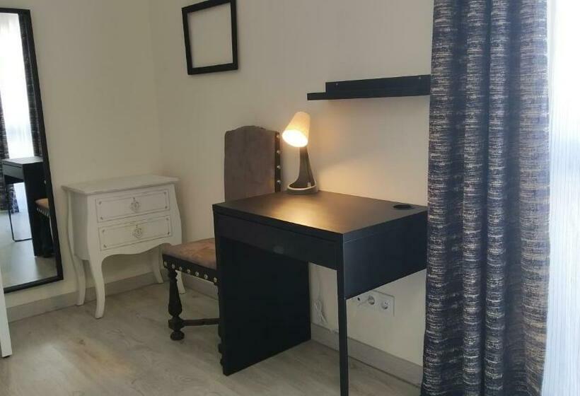 פנסיון Forever São Brás