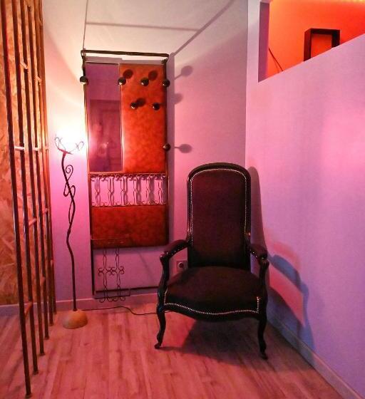 פנסיון Nuit Insolite Room Love