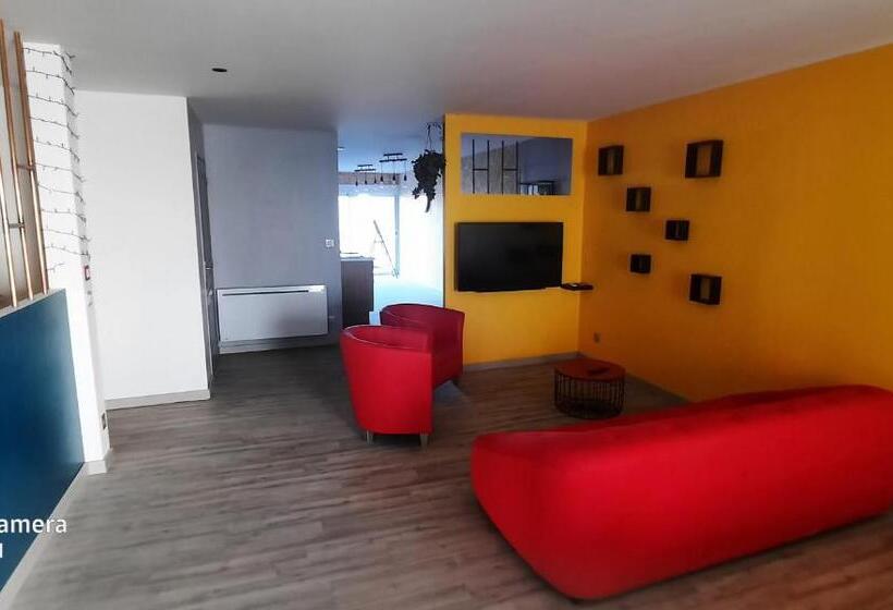 פנסיון Nuit Insolite Room Love