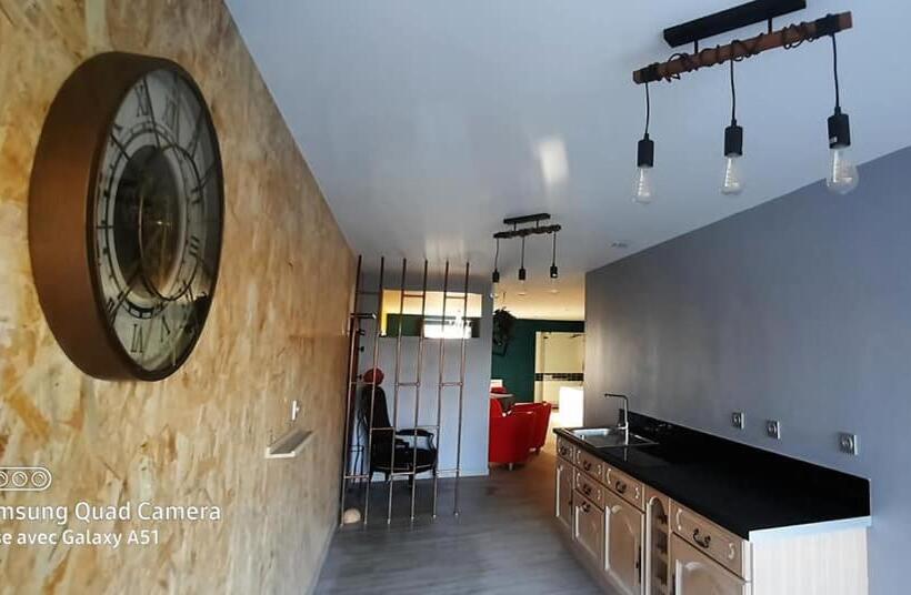 פנסיון Nuit Insolite Room Love