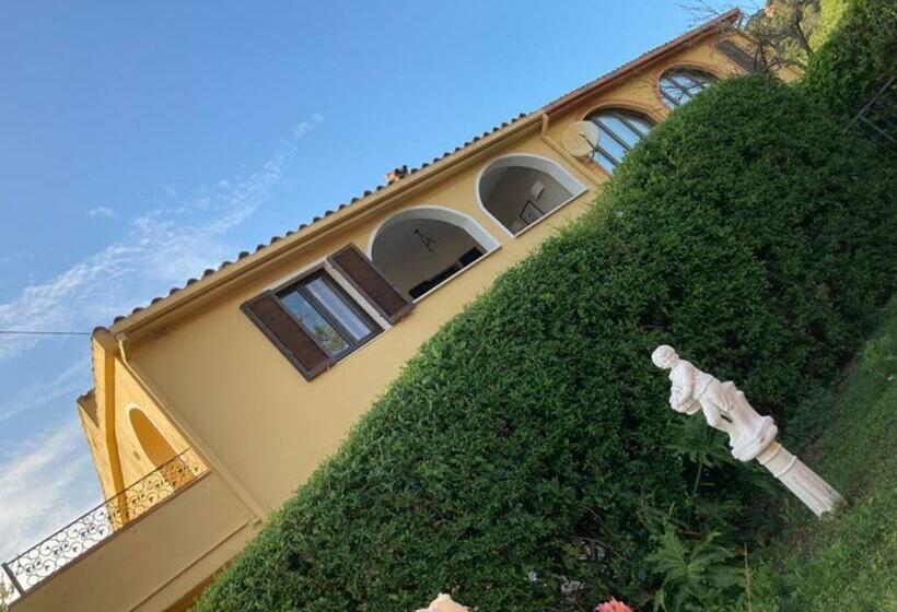 פנסיון Residenza La Ferula Apartrooms
