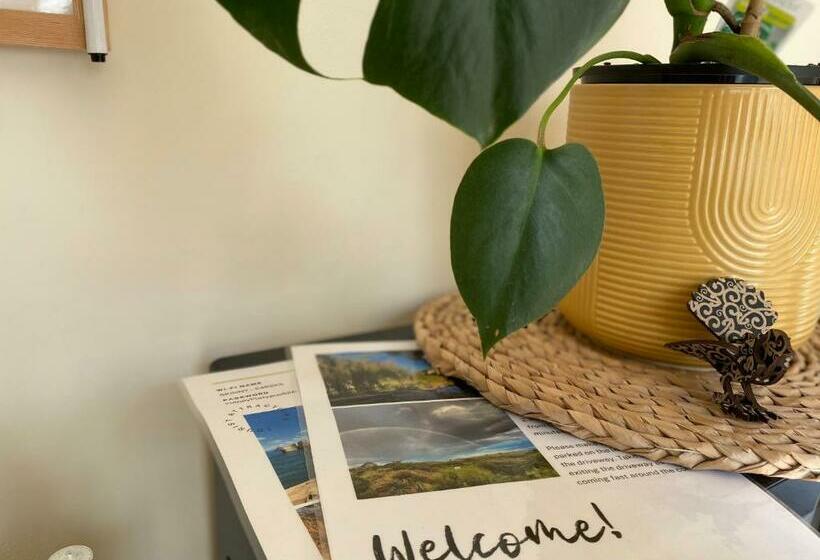 پانسیون The Willow Guest Suite