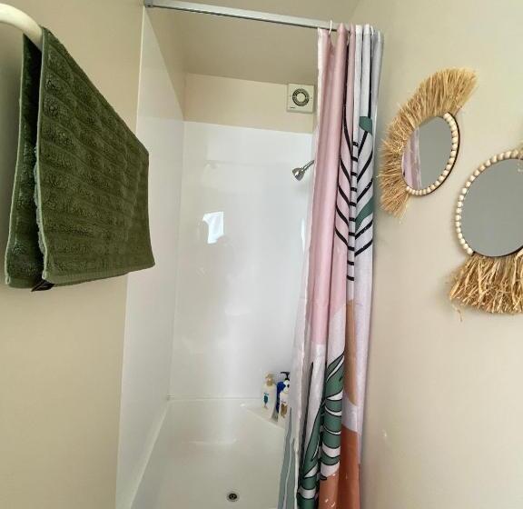 پانسیون The Willow Guest Suite