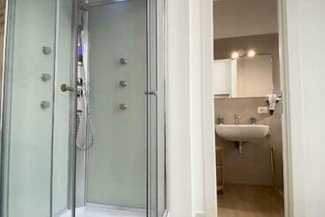 پانسیون Barirooms Carulli Suites