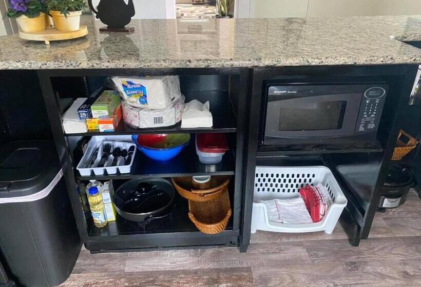 Пансион Suite 3 Eighteen