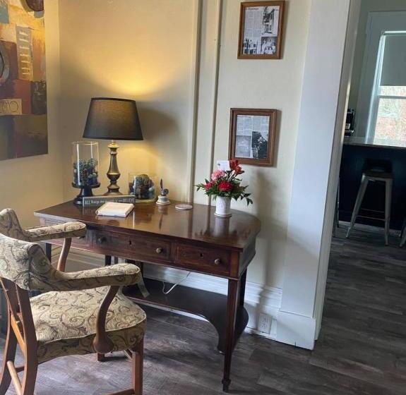 Пансион Suite 3 Eighteen