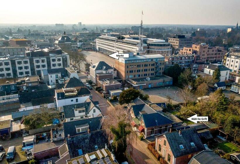 تختخواب و صبحانه De Grift