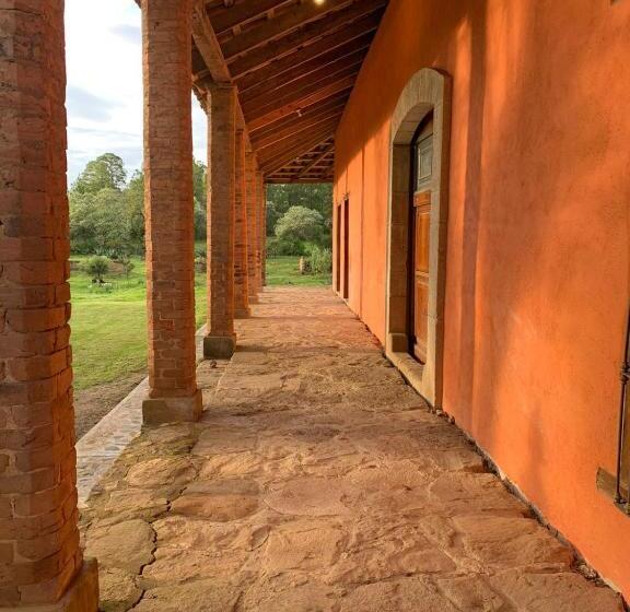هتل Antigua Hacienda Metepec