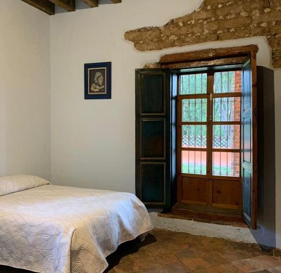 هتل Antigua Hacienda Metepec