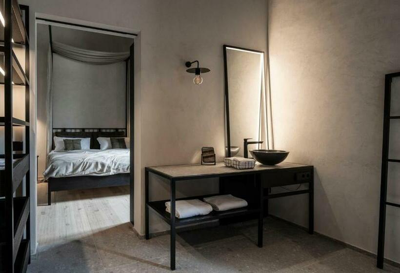 هتل Monastero Arx Vivendi