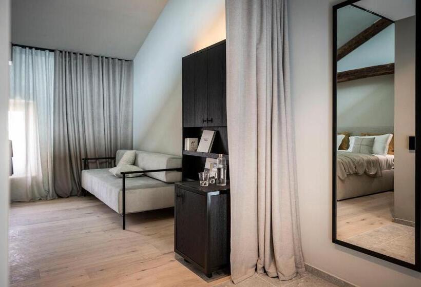 هتل Monastero Arx Vivendi