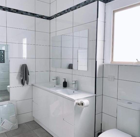 מוטל The Bend Abode