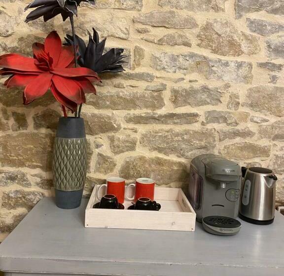 膳宿费 Chambres Et Table D Hôtes Le Cèdre Aveyron