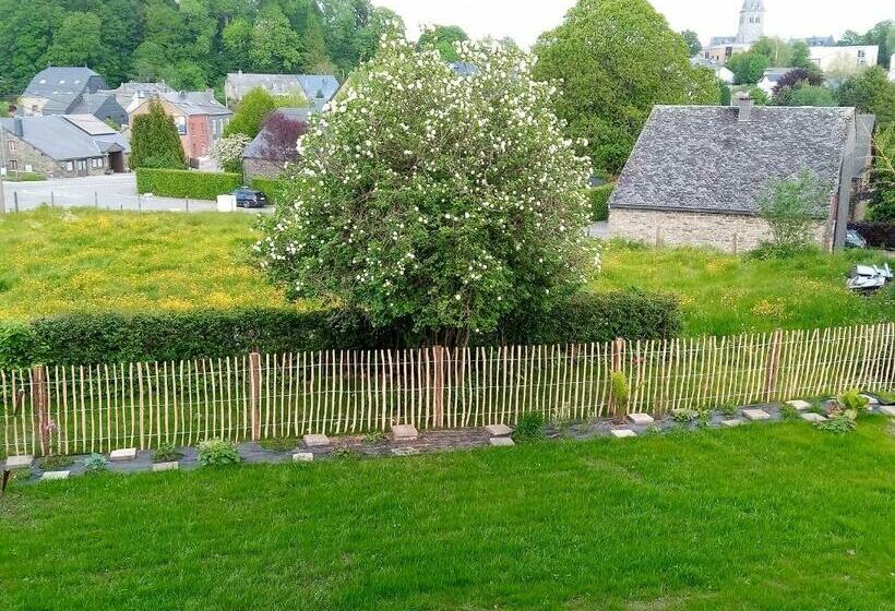 بنسيون ô Mont Des Rnauds