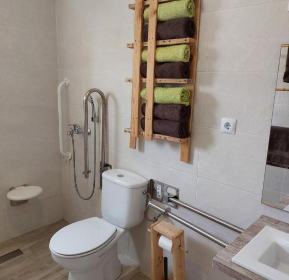 Zenia Hostel